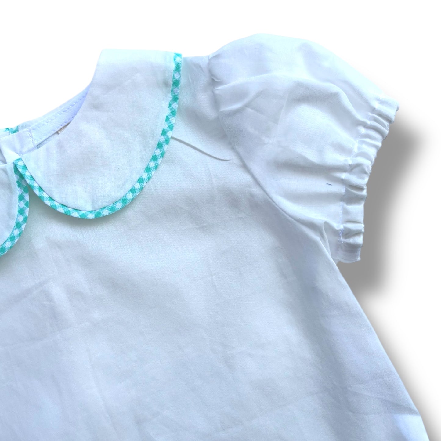 Camicia bianca con colletto alla bebè estiva con profilo a quadretti menta